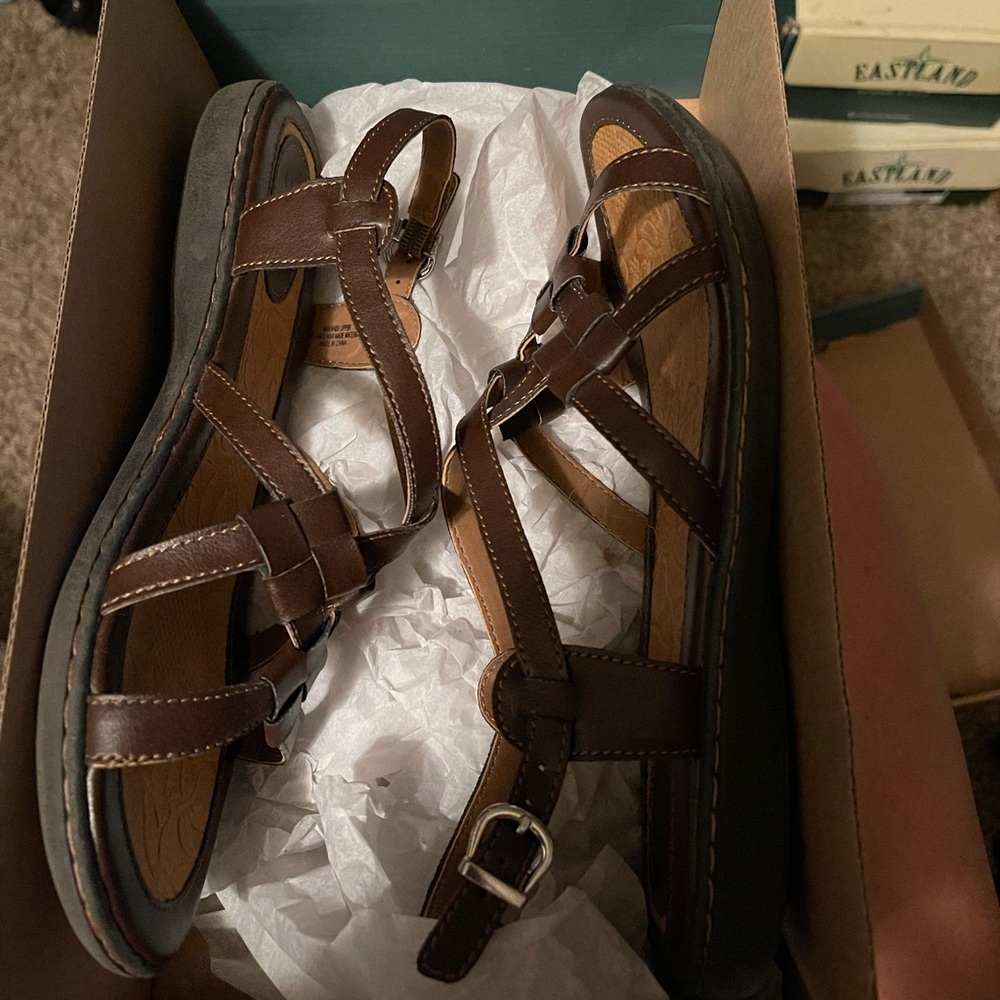 Dress shoes
